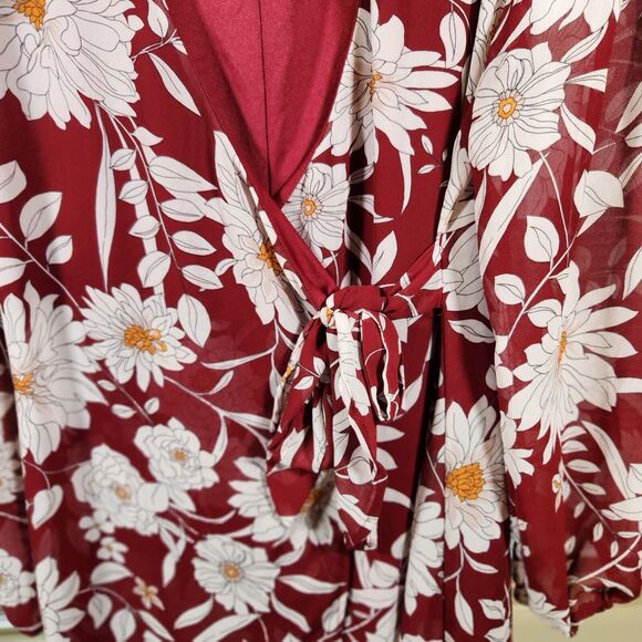 Row A XL $175 Burgundy Hydrangea Floral Wrap Mini Dress Cottagecore Chic - Picture 4 of 11